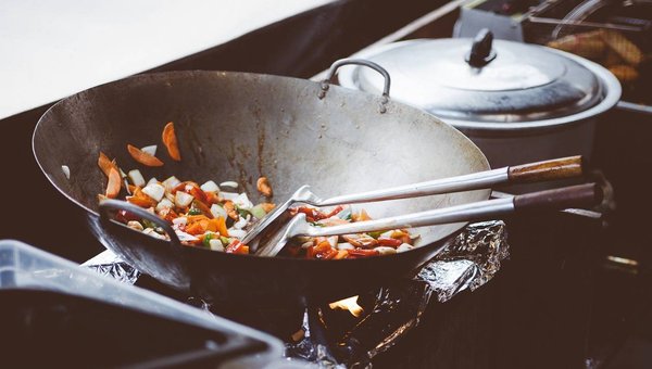 Cuisiner au wok : un jeu d'enfant